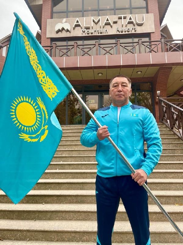 Порно фильмді секс триосын қараңыз